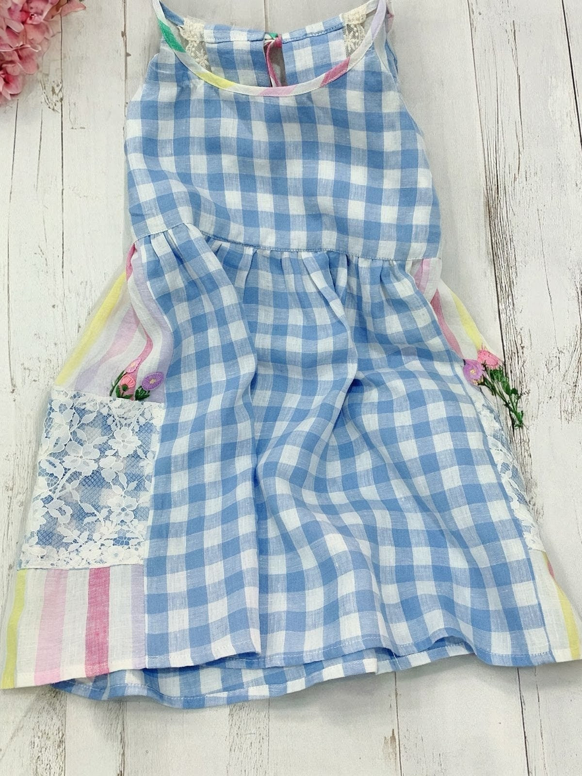 Blue plaid blossom