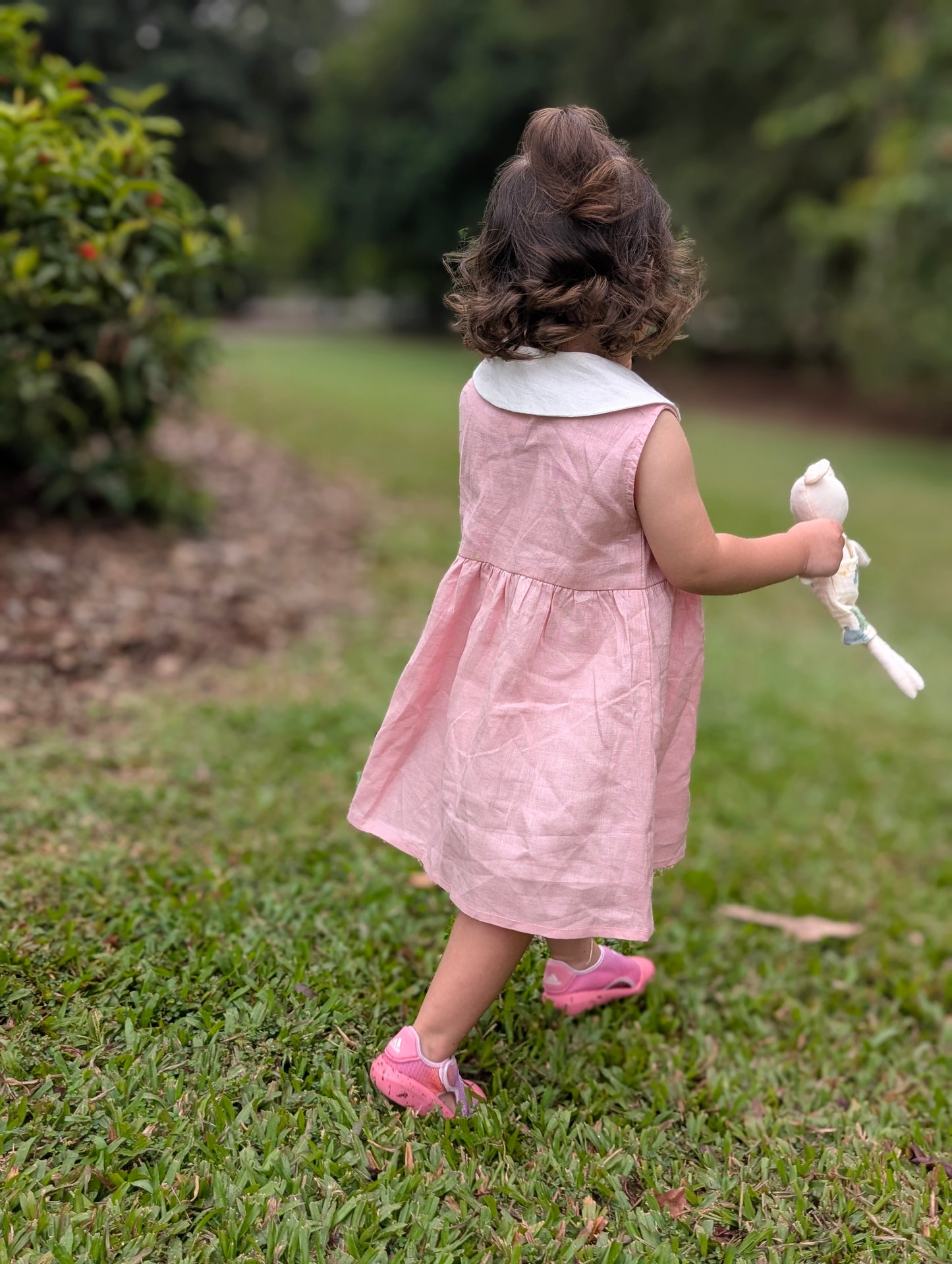 Collared Daisies Dress