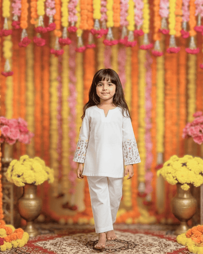 White cotton mul mul kurta for Girl